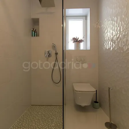 Apartmán Smaragd - Opal - Luxury With Shared Pool And Private Hot Tub Makarská